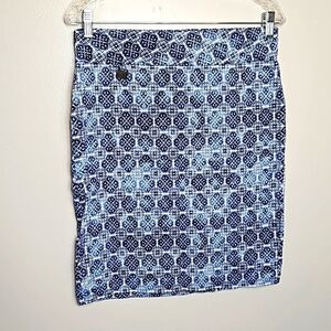 Alex & Olivia Blue/white pull-on Pencil Skirt Size Medium EUC stretch 🎯